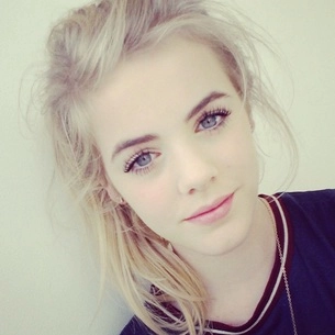 Lồn Hồng Creampie Addict