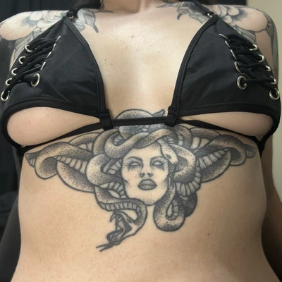 Emmily Elizabeth Sexy Queen Hanoi