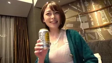 Đĩ đã cưới với vú cỡ G và kỹ năng blowjob làm mày xuất tinh trong vài giây. Cô ấy có thể sẵn sàng quay phim sex nóng bỏng. Nên tao lập tức đặt hàng con đĩ đã cưới đó.